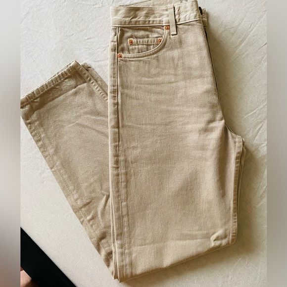 Doen 100% Organic Cotton Denim in Light Beige wash - Picture 5 of 5